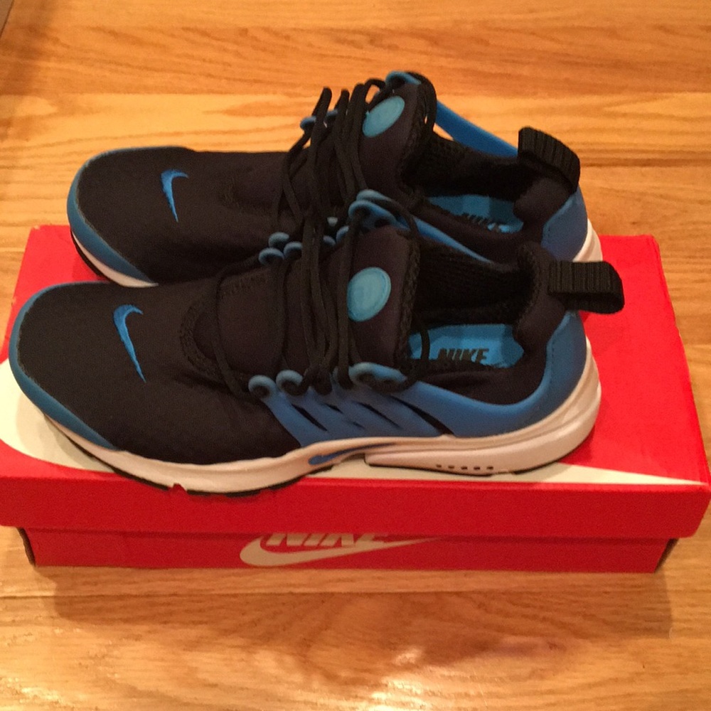 Nike mens Air Presto Essential Running Shoes New!